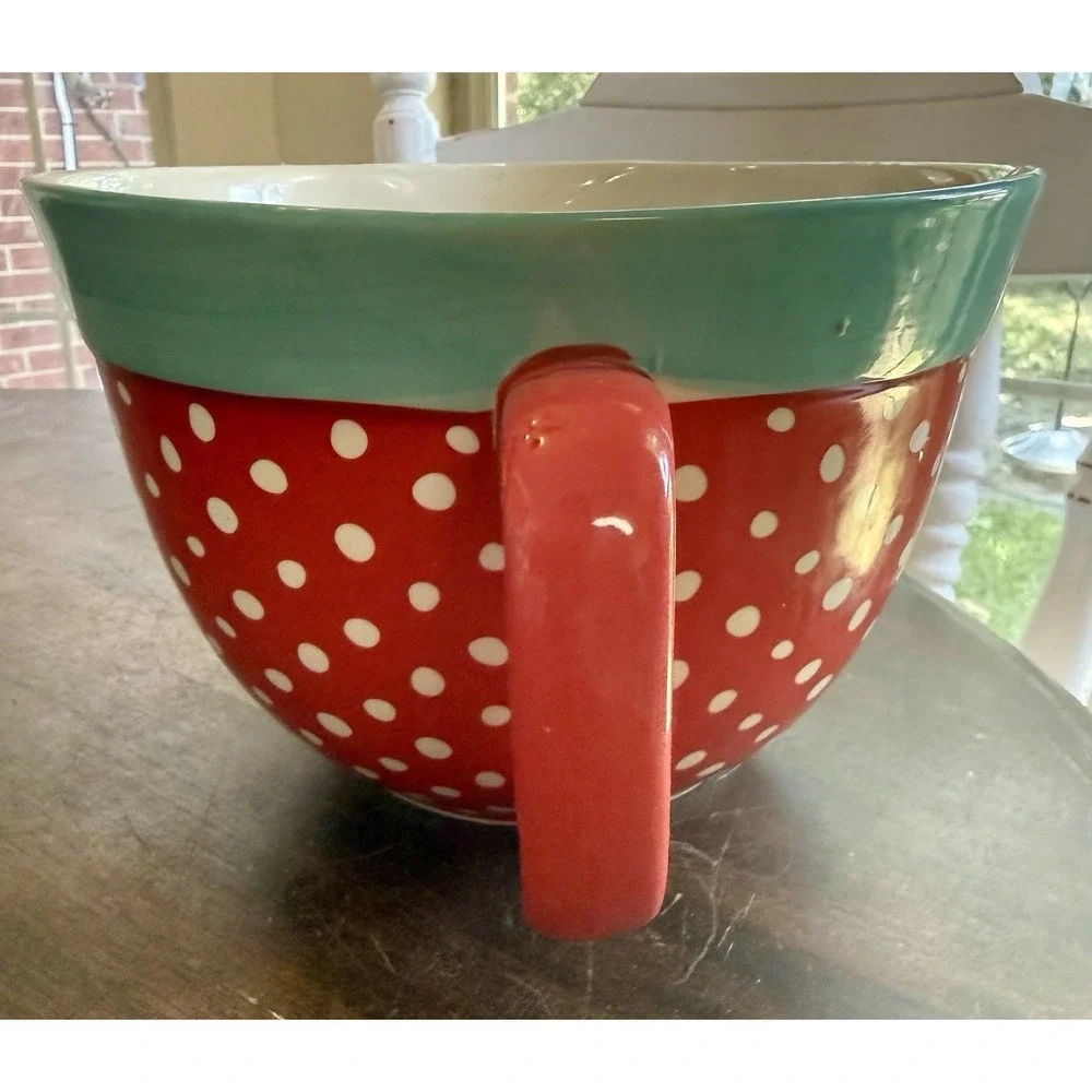 Vintage PIONEER WOMAN 2.83 Quart Batter Mixing Bowl Red Polka Dot 12x9x6